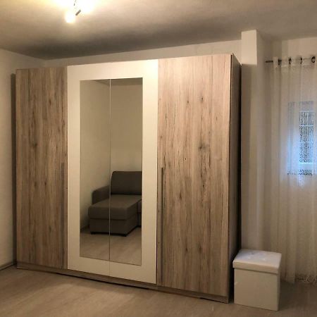 Ferienwohnung Beutelsbacherstrasse 12 Unterturkheim Estugarda Exterior foto
